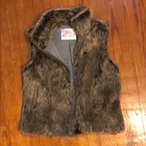 Justice girls faux fur vest